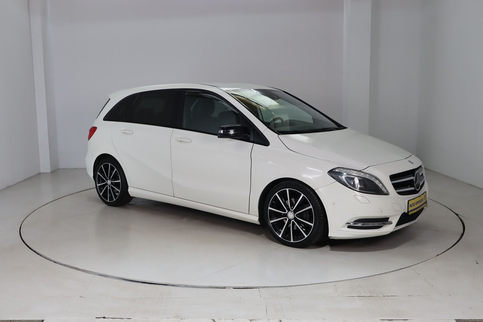 Fahrzeugabbildung Mercedes-Benz B 200 CDI BlueEFFICIENCY * DIS * ILS * Leder *