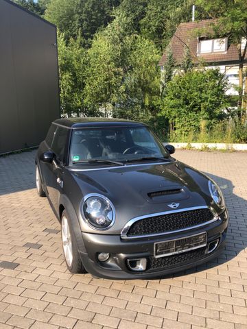 MINI Cooper S   Bi-Xenon/Klima/SHZ/Temp./