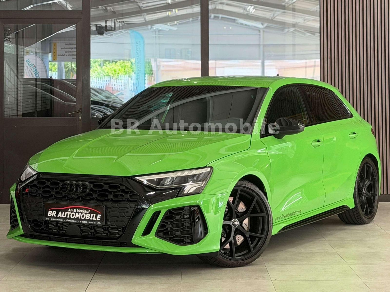 AUDI RS3 2.5 TFSI quattro*1.Hand*Kyalami-Grün*