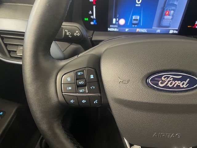 Fahrzeugabbildung Ford Tourneo Courier Active WINTERPAKET totWinkelASS