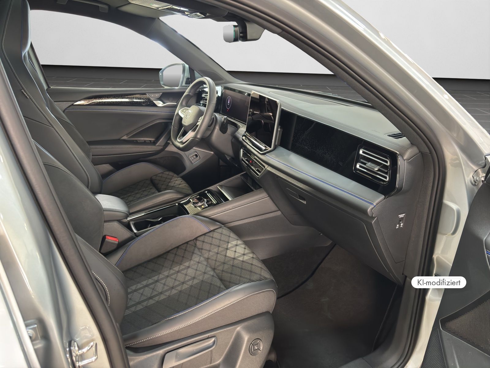 Volkswagen Tiguan 1.5 eTSI R-Line NAVI PANO ACC RearView foto 4