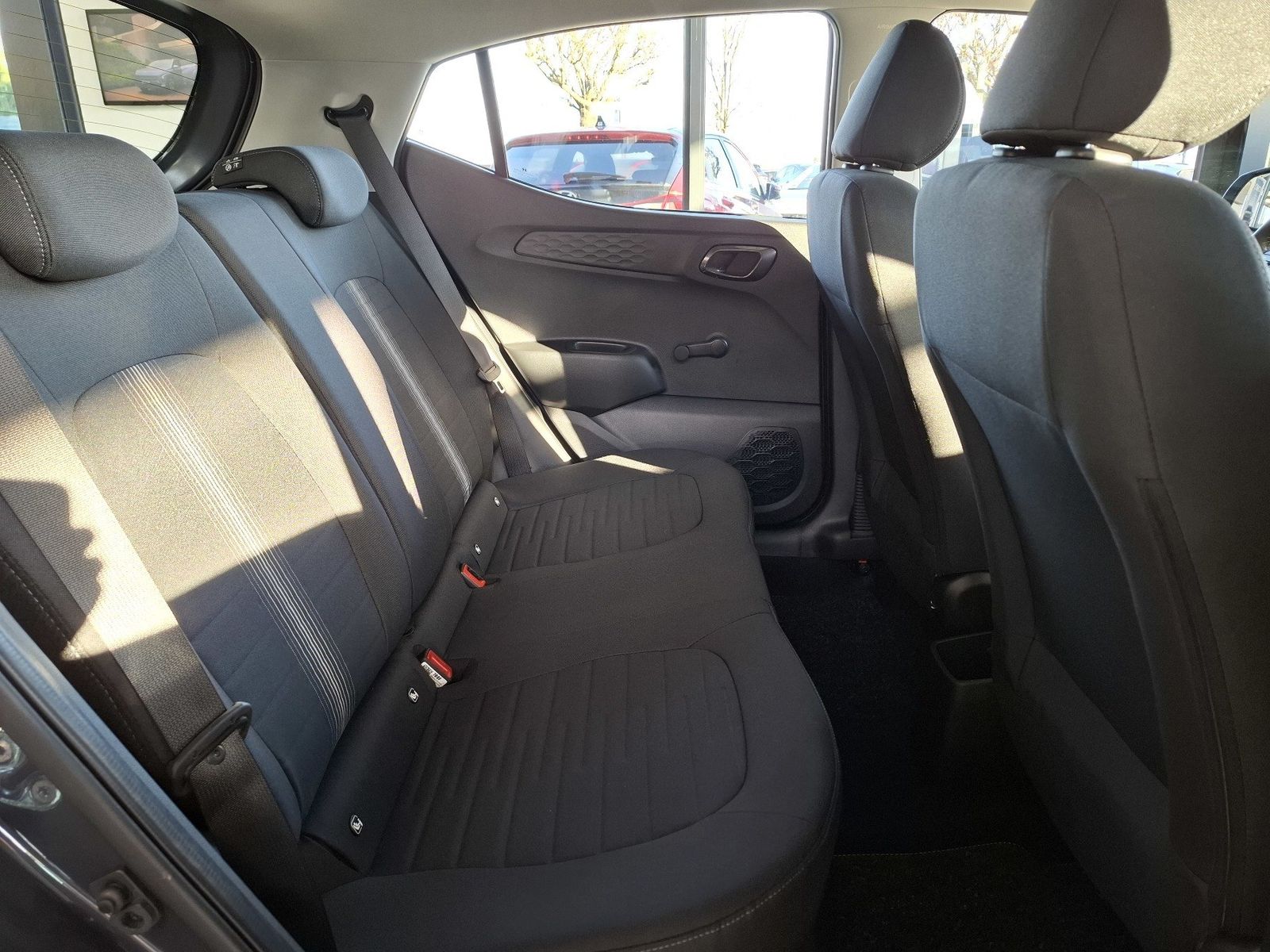 Hyundai i10 - Bild 12