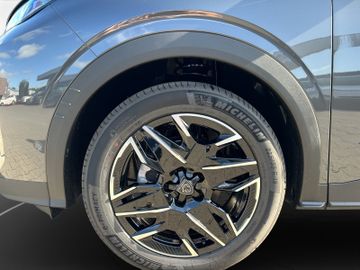 Peugeot 3008 Allure Hybride 145 360° LED NAVI AHK