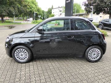Fiat 500e Action