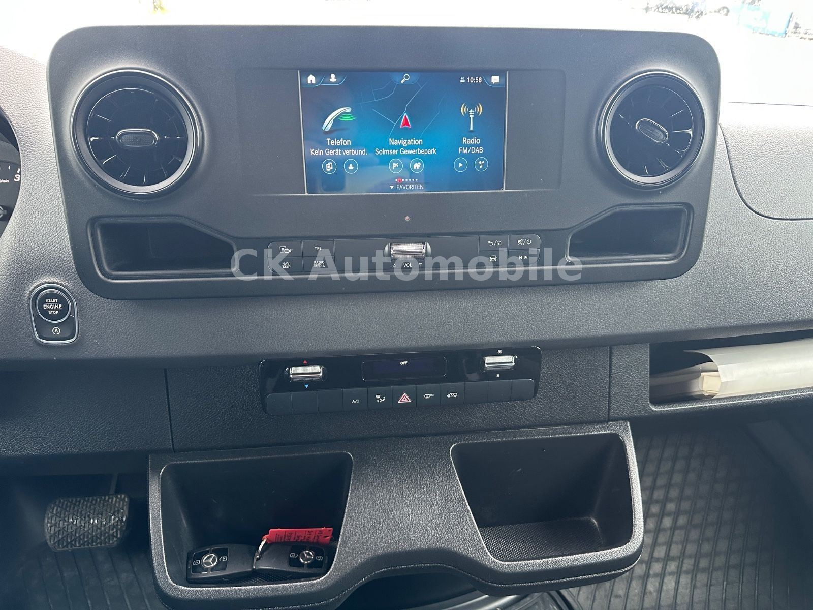 Fahrzeugabbildung Mercedes-Benz Sprinter III Mixto 319CDI V6 RWD /Autom./5 Sitze