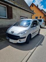 Peugeot 1007 Filou 75 Filou - Peugeot 1007: Filou