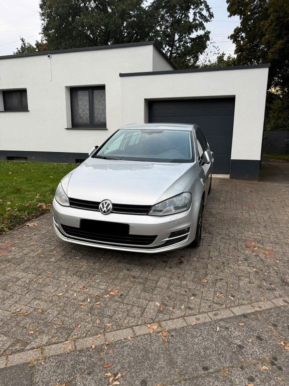 Image of Volkswagen Golf