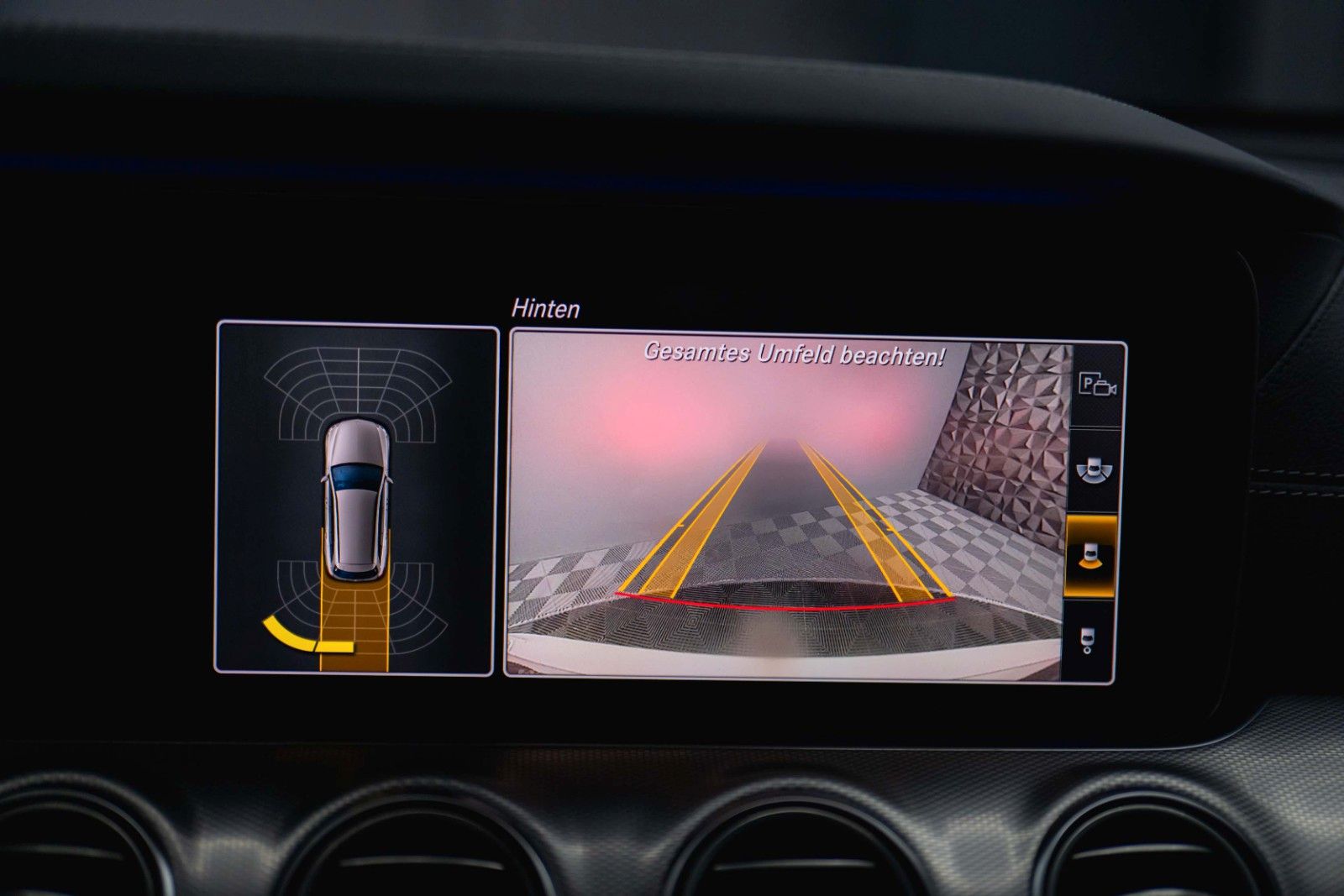 Fahrzeugabbildung Mercedes-Benz E 220d AMG Night-Paket | ACC | LED | Widescreen