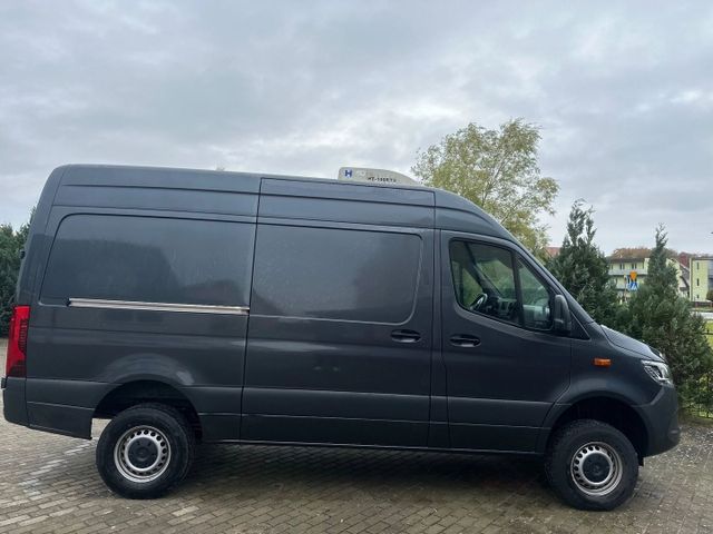 Mercedes-Benz Sprinter III 319 4x4 V6*LED*NAV*KAM*7.900 KM *