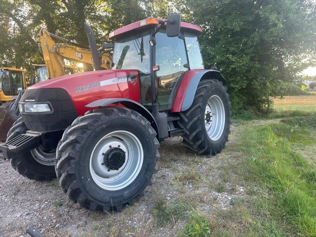 Case MXM 140 4WD