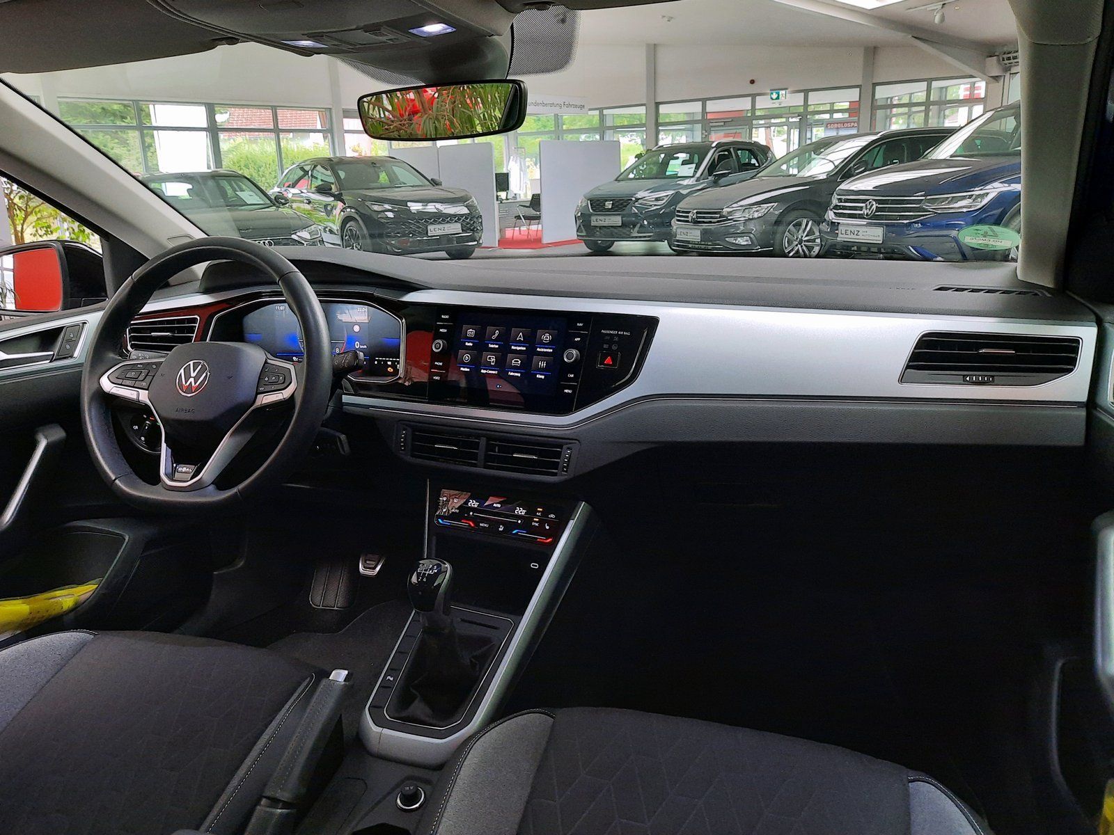 Fahrzeugabbildung Volkswagen Polo Goal TSI *Cam*ACC*PDC*LED*App*DAB*Sithzg*