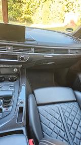 Audi S4 3.0 TFSI tiptronic quattro - - Audi S4 mit Benzin-Antrieb: Limousine, 3.0