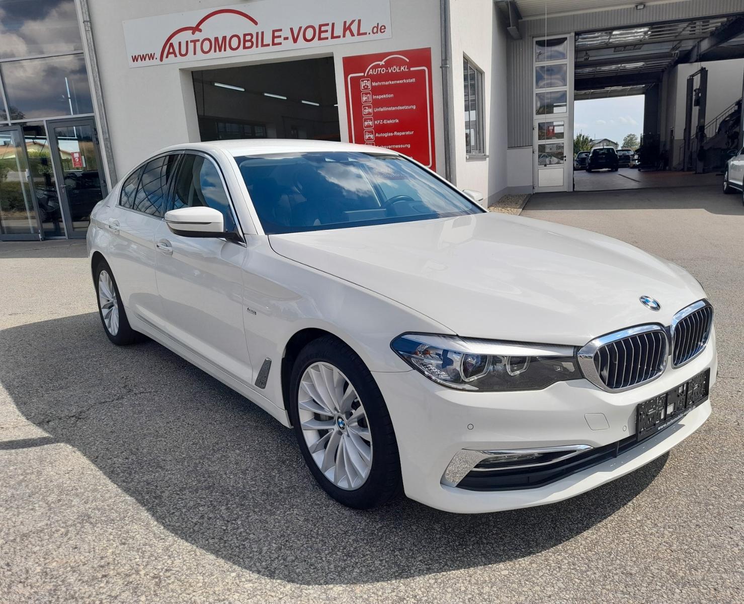 BMW 530 i LIM. Luxury Line LEDER/LED/NAVI/KAMERA