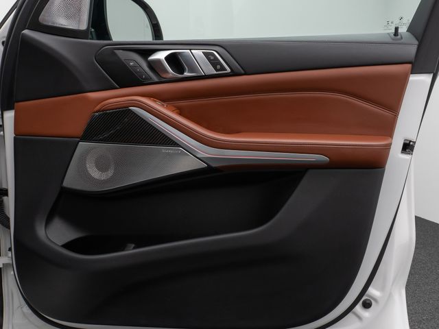 Foto Nummer 33: BMW X7 M60