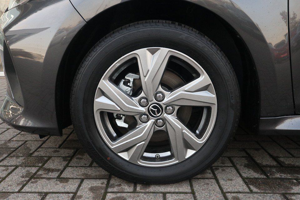 Fahrzeugabbildung Mazda 2 Hybrid Exclusive-Line 1.5L VVT-i 116 PS CVT AC