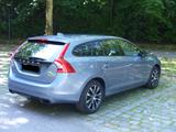 Volvo V60 T3 Linje Svart Linje Svart  - Volvo V60 Gebrauchtwagen in München
