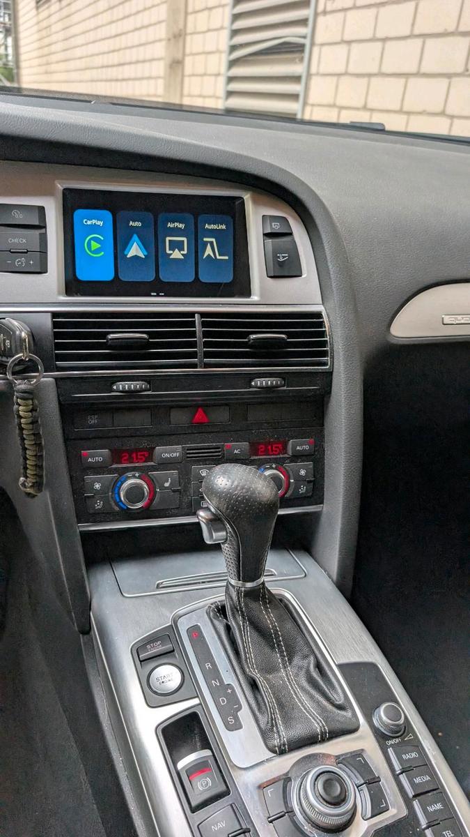 Audi Quattro 2010 — photo 5