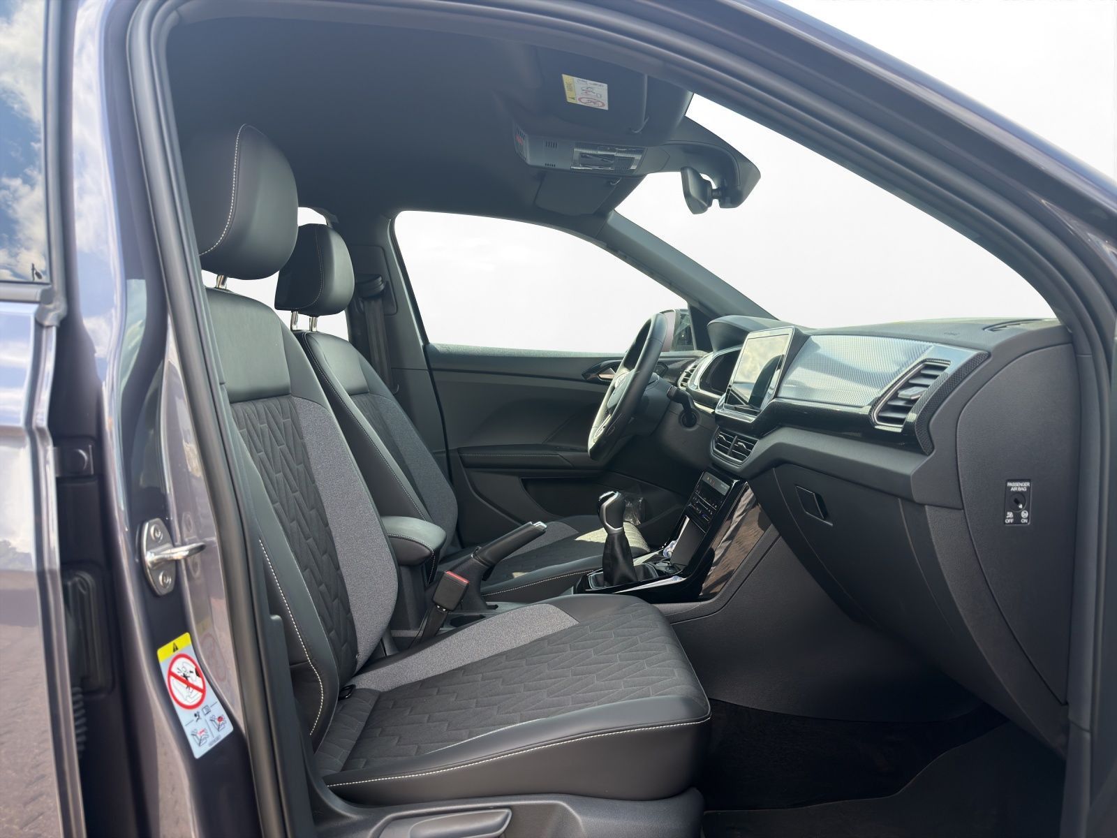 Volkswagen T-Cross - Bild 11
