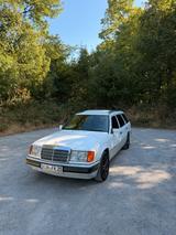 Mercedes-Benz 230 TE - S124