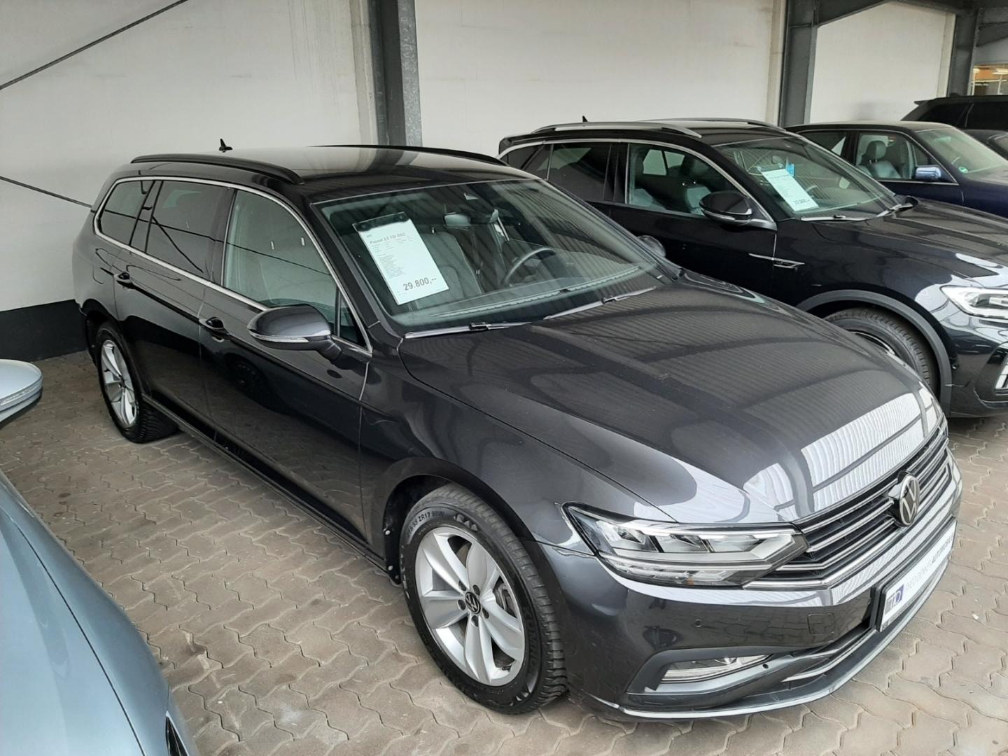 Volkswagen Passat Variant TDI DSG AHK Kamera Business