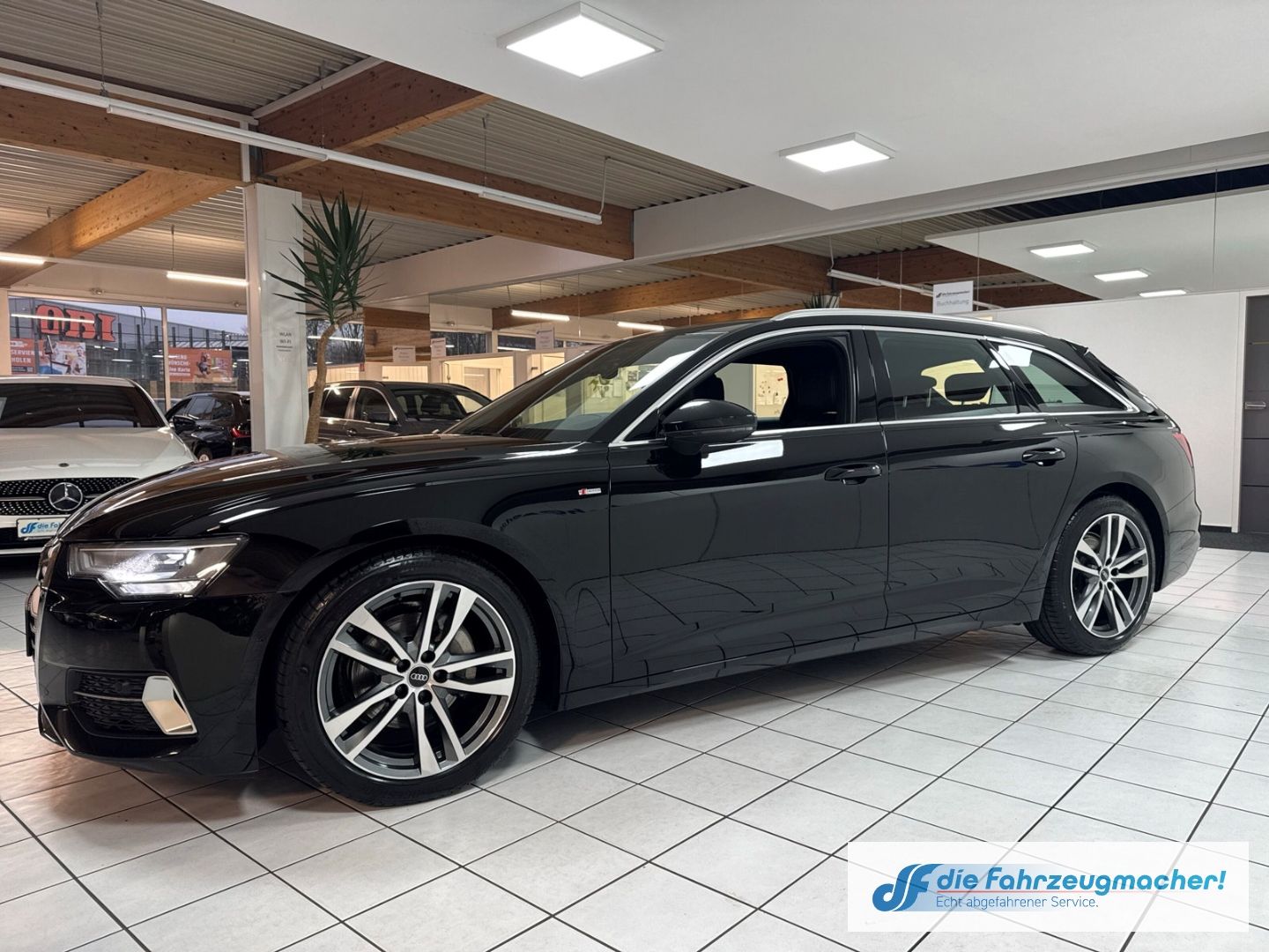 Fahrzeugabbildung Audi A6 Avant 40 TDI sport S-line Sportpaket AHK-klap