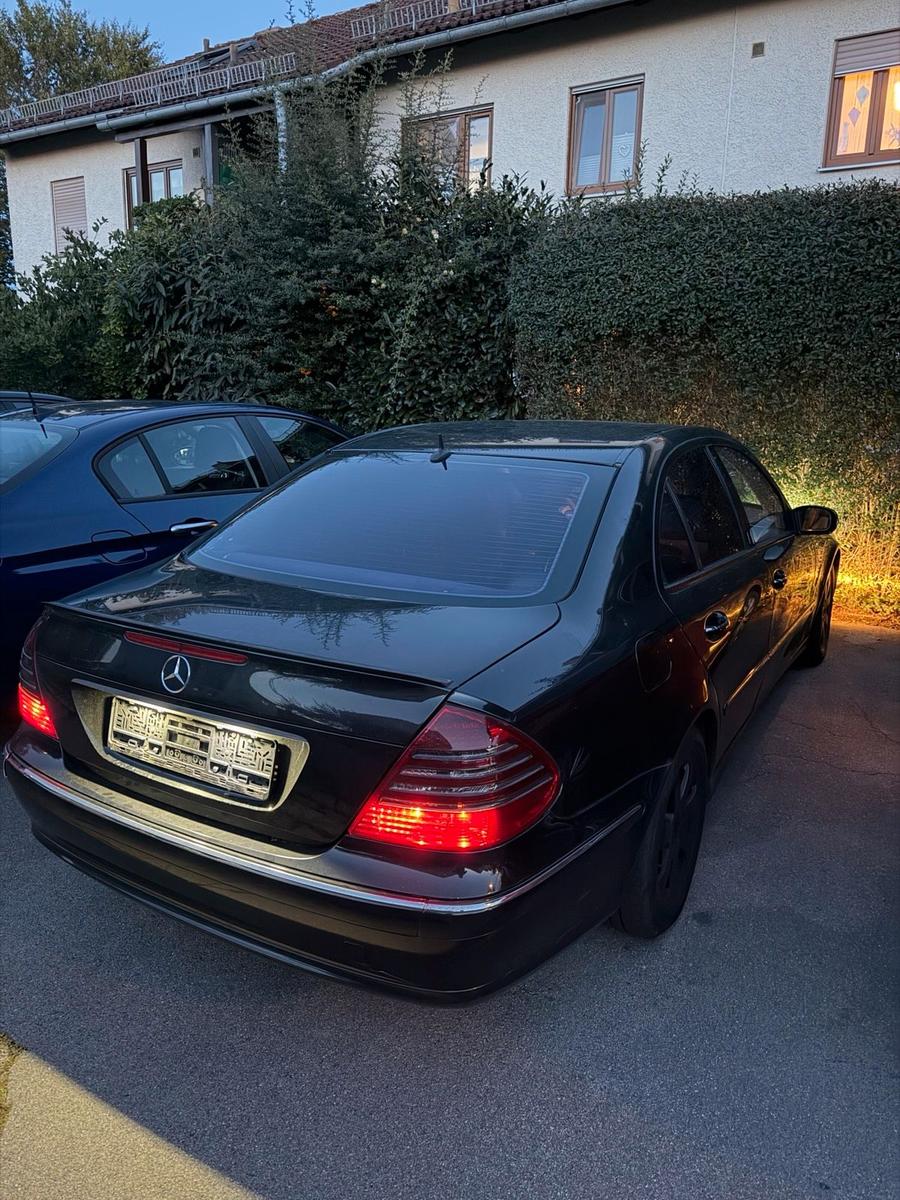 Mercedes-Benz E 270
