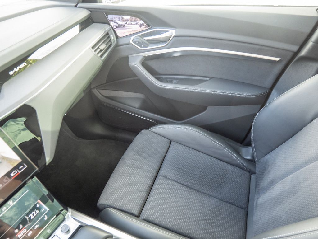Audi Q8 e-tron - Bild 15