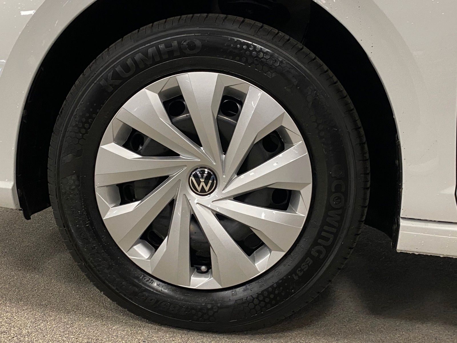 Fahrzeugabbildung Volkswagen Polo 1.0 TSI LIFE+SITZHEIZUNG+SOFORT+APP+TELEFON
