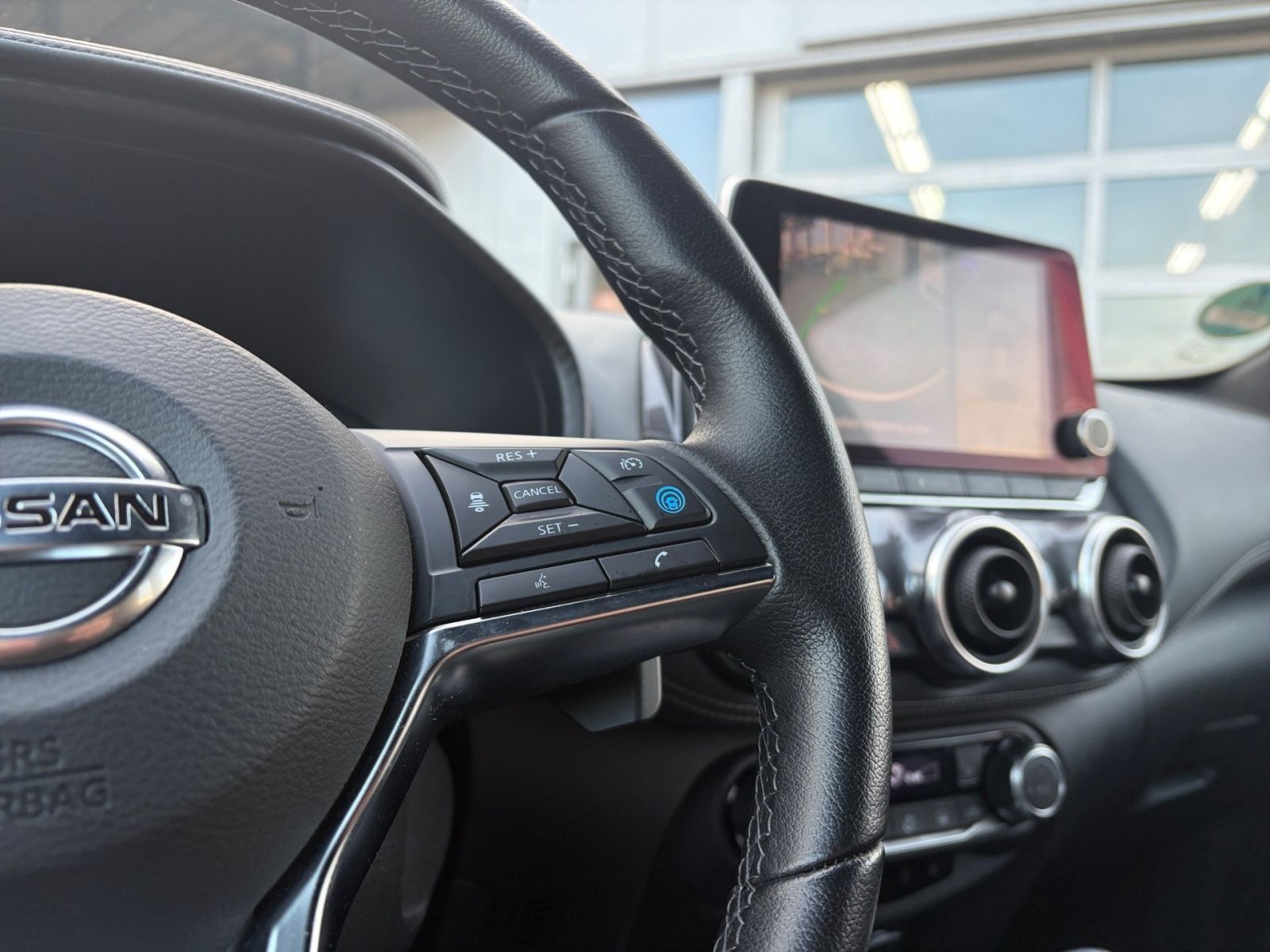 Fahrzeugabbildung Nissan Juke 1.0 DIG-T Tekna*SHZ*Navi*Kamera*