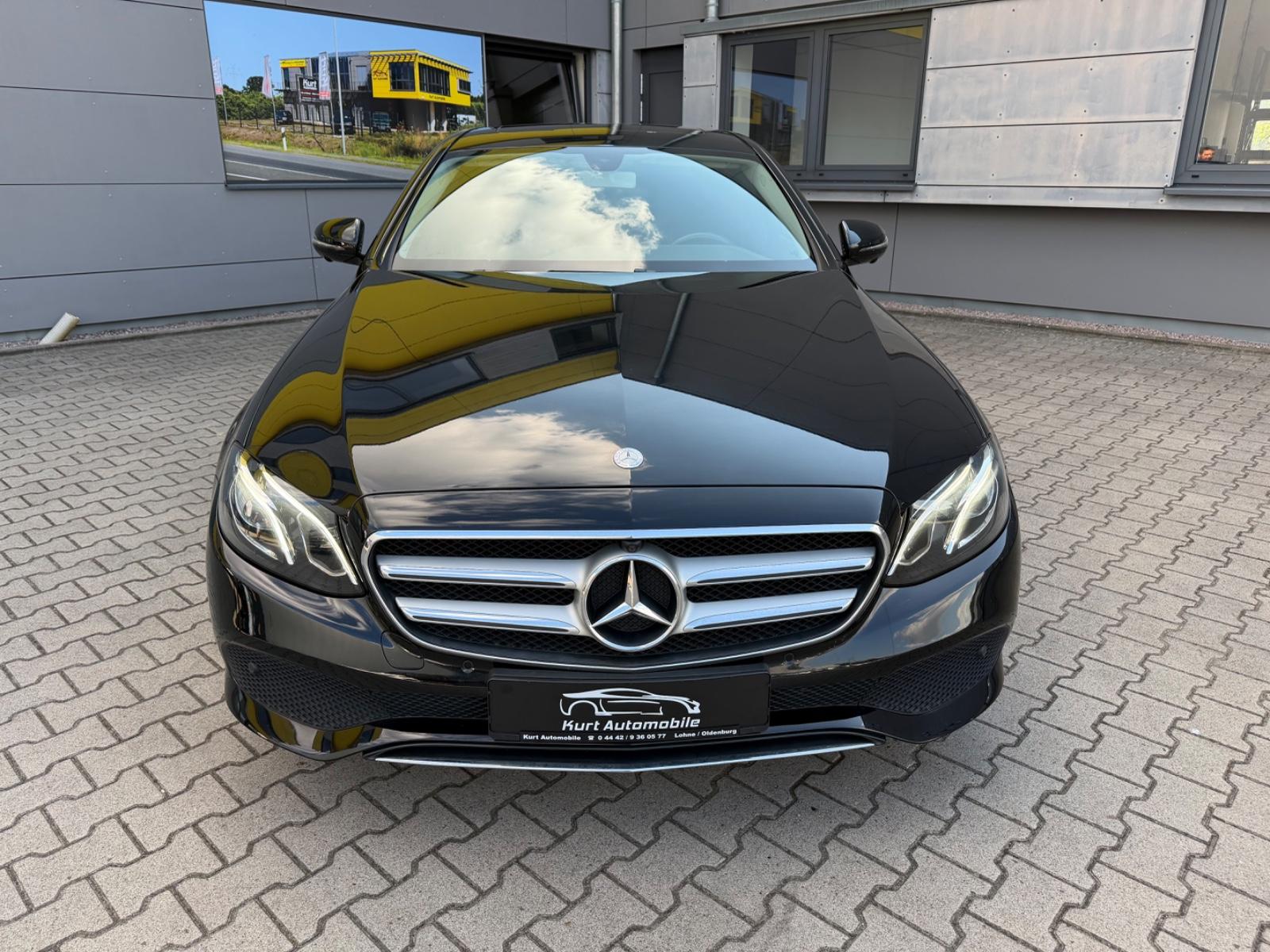 Mercedes-Benz E 220 d/AUTOMATIK/LED/LEDER/SHZ/NAVI/KAMERA