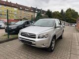 Toyota RAV 4 Executive TÜV NEU*2.HAND*8FACHTBEREIFT - Toyota RAV 4 in Essen