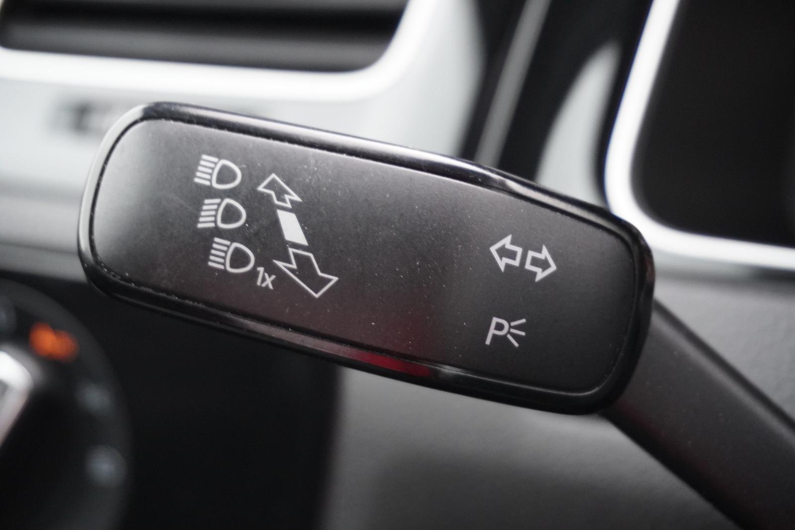 Volkswagen Golf VII 2.0 GTI Performance Navi Dynaudio ACC