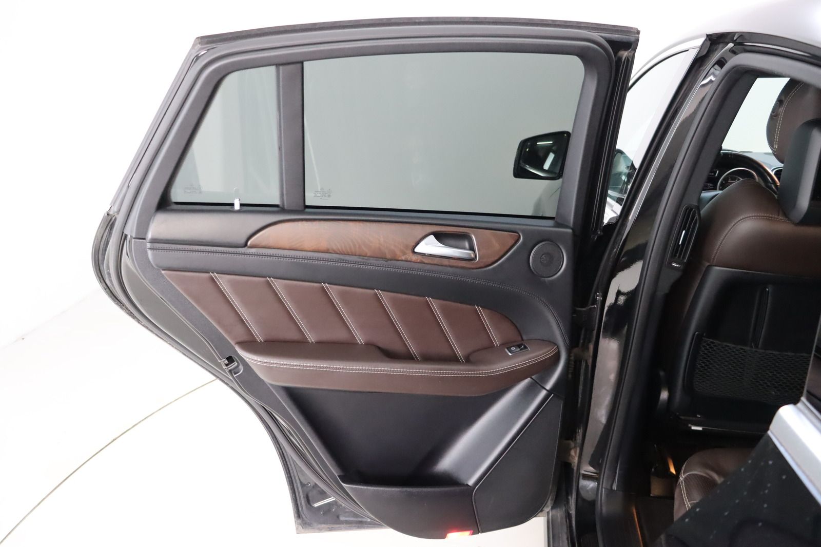 Fahrzeugabbildung Mercedes-Benz GLE 63 AMG * Fond * Offroad * DIS+ * LED HU 03.2