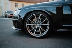 Fahrzeugabbildung Audi RS4 Avant 4.2 FSI quattro *MwSt.*Phantomschwarz*