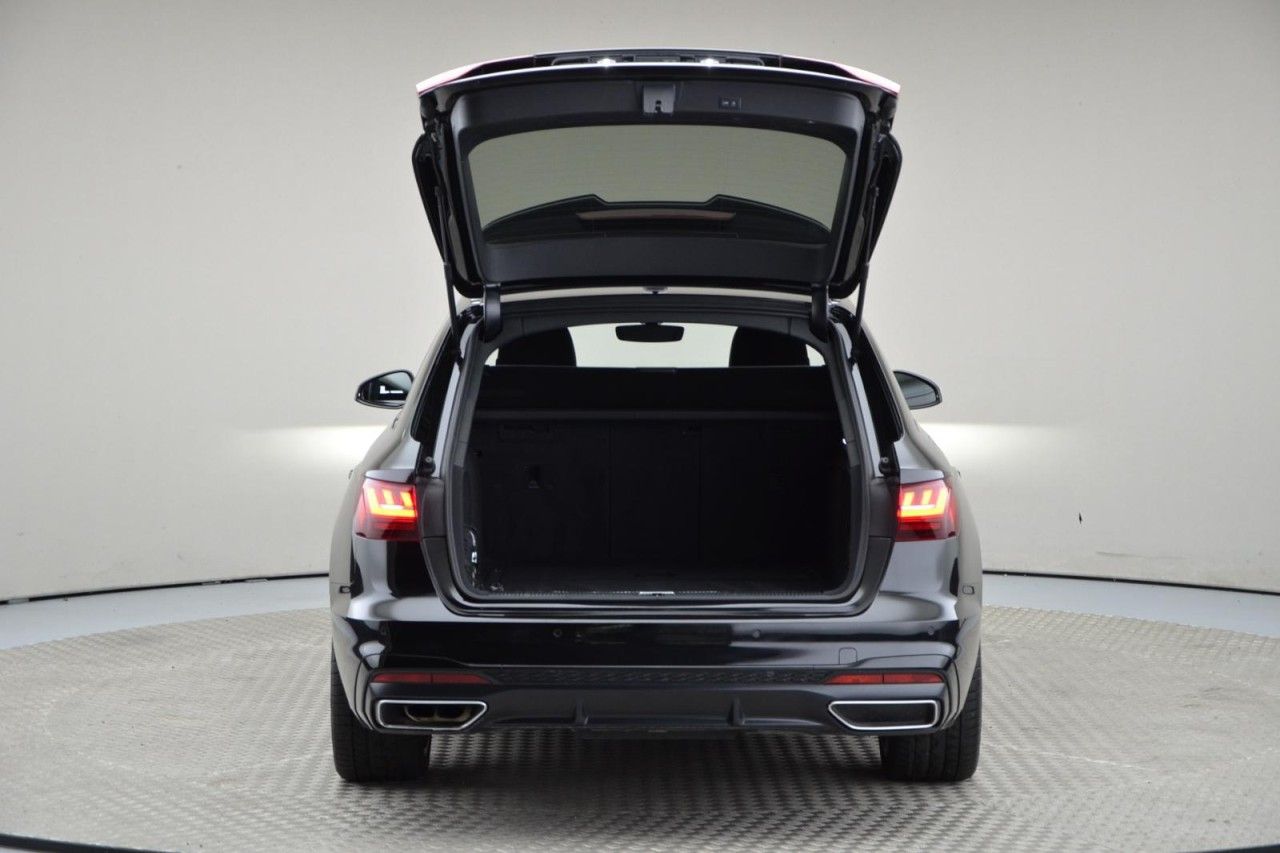 Fahrzeugabbildung Audi A4 Avant S line 50 TDI 210kW qu. Matrix Navi