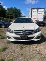 Mercedes-Benz E 400 - Hybrid Totw. 360-Kamera Navi Sitzheizung - gebrauchte Mercedes-Benz E 400 aus dem Jahr 2013
