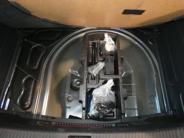 Fabia 1.0 TSI DRIVE 125 Best Of LED KAM NAV PANO