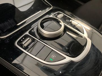 Mercedes E 220 - 11