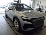 Audi Q4 e-tron S line 45 quatt AHK Wärmep PDCplus Sit - silberne Audi Q4 e-tron