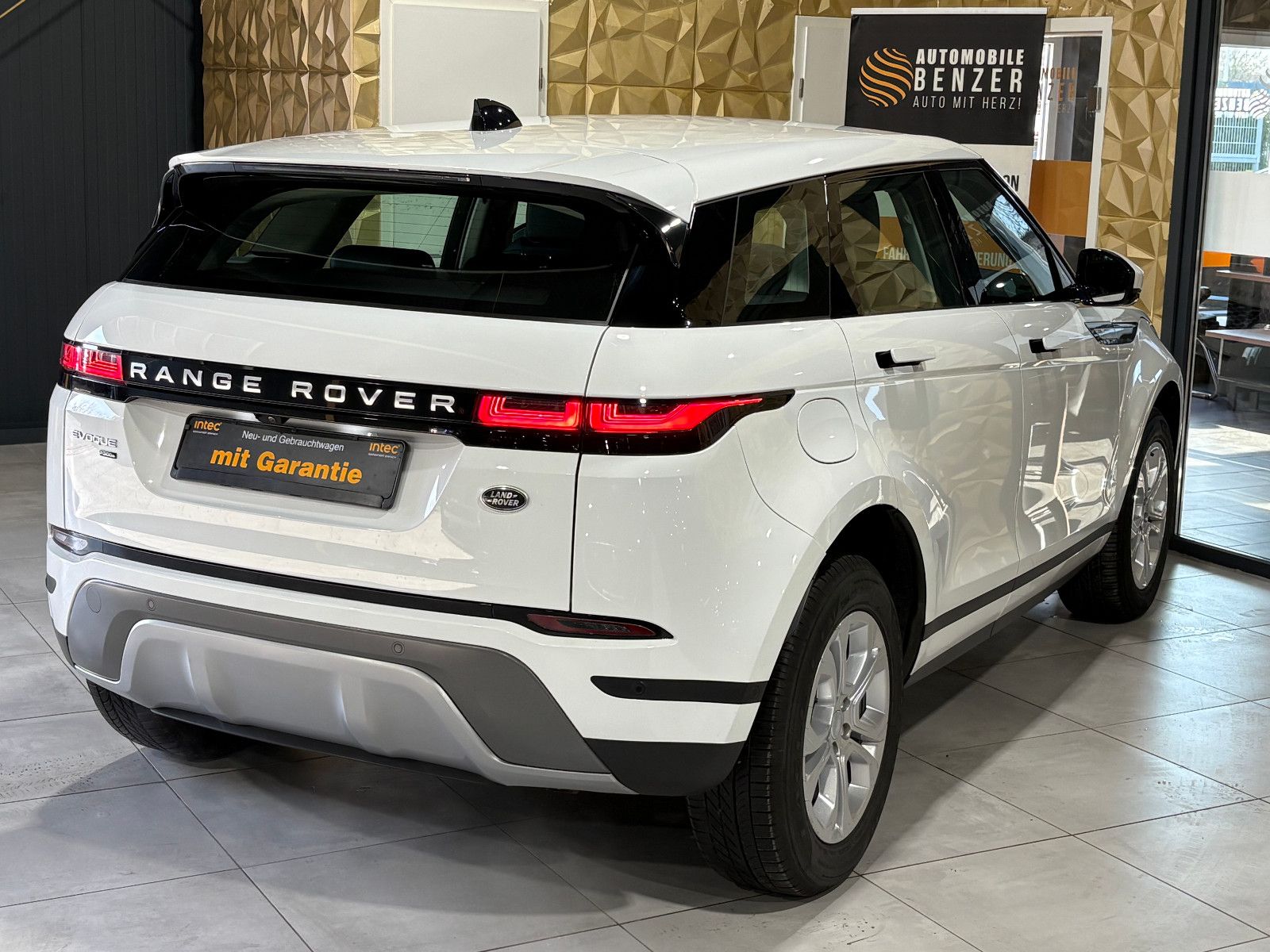 Fahrzeugabbildung Land Rover Range Rover Evoque S Hybrid/P300/360°/APPLE/NAVI