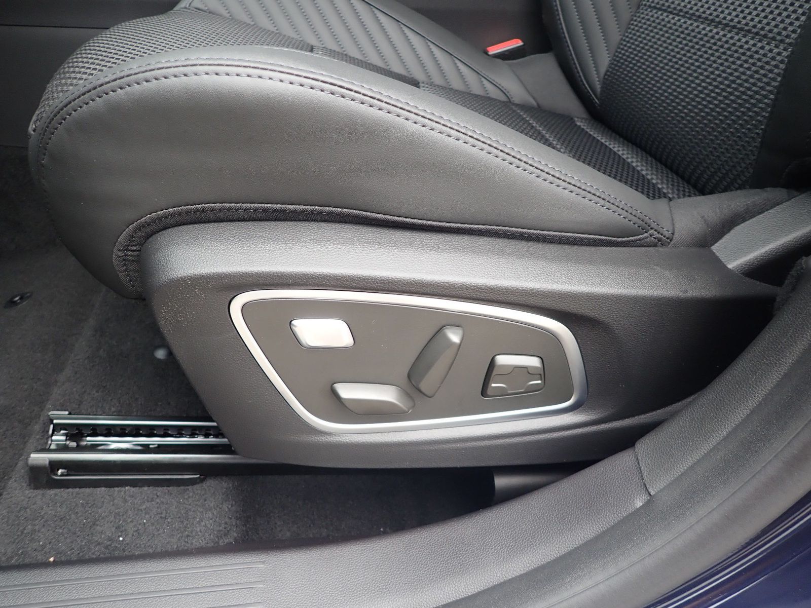 Fahrzeugabbildung Renault Espace 6 Esprit Alpine Full Hybrid E-Tech 200 5-