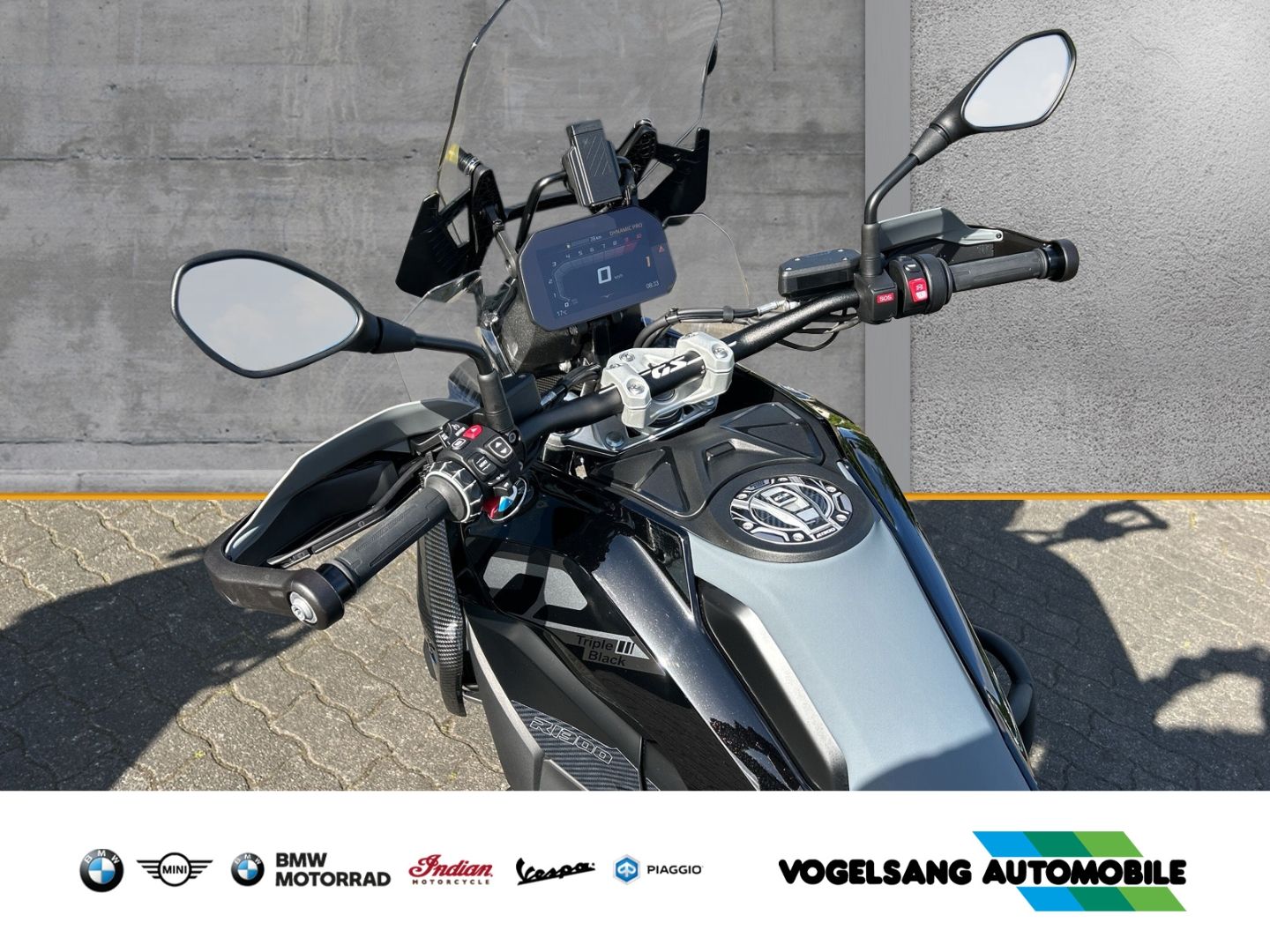 Fahrzeugabbildung BMW R 1300 GS Carbon-Parts, Dynamik-Paket, Touring-P