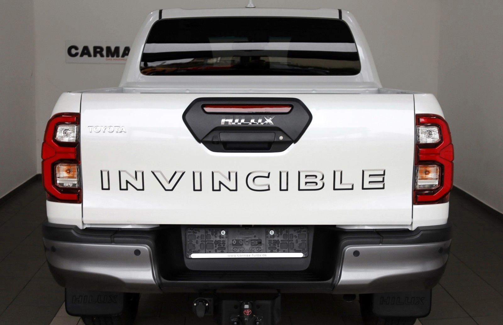 Fahrzeugabbildung Toyota Hilux 2.8 D-4D Invincible,DOKA,ACC,Leder,Nav,AHK