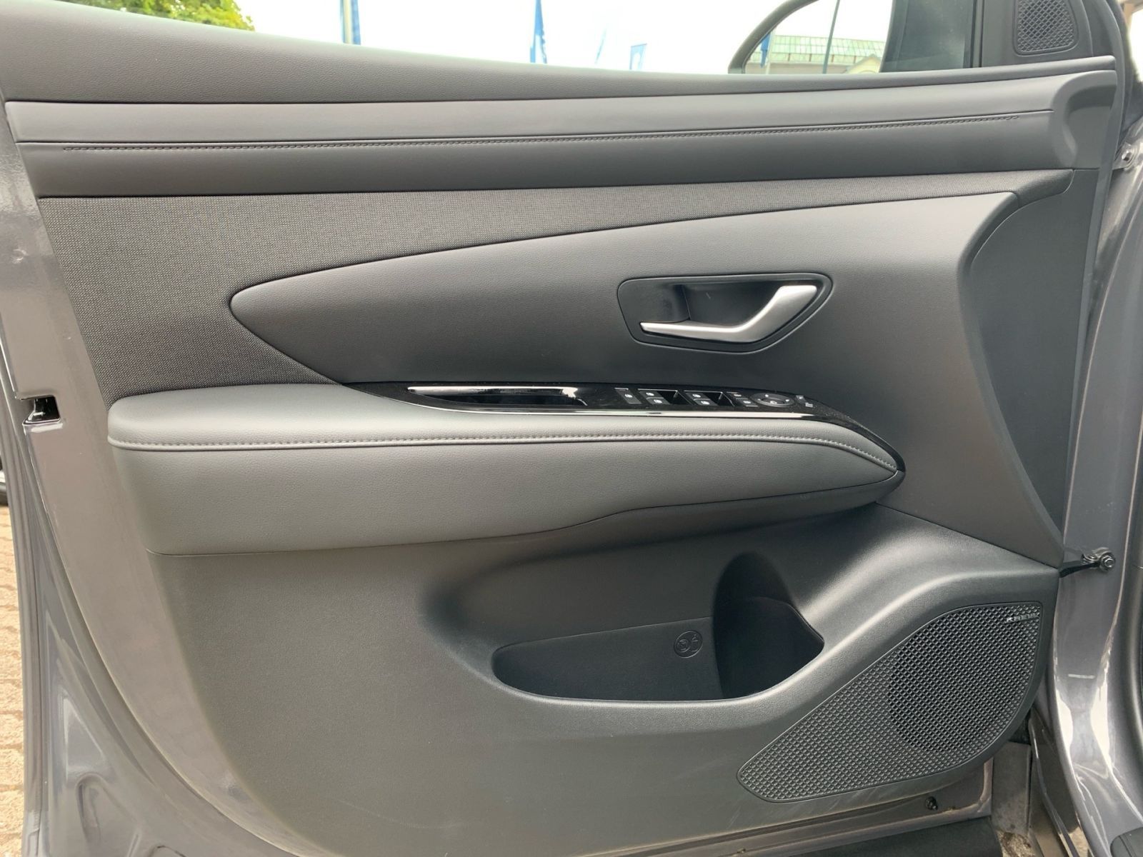 Fahrzeugabbildung Hyundai TUCSON 1.6 T-GDI Trend Hybrid 4WD Krell LED