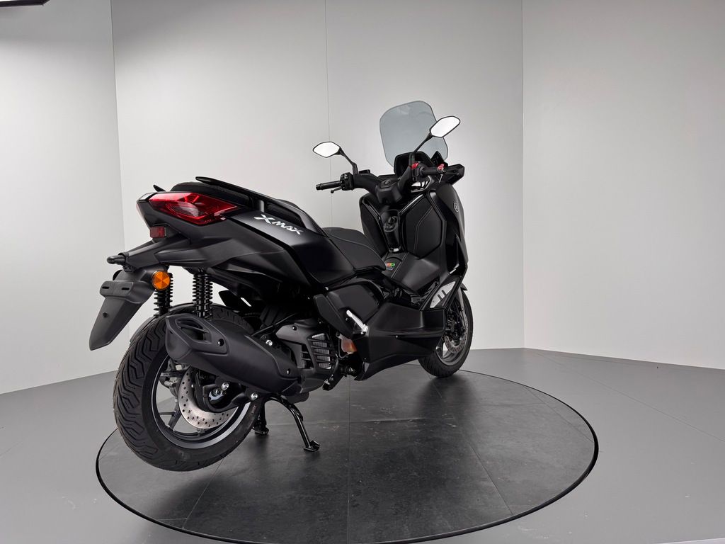 Fahrzeugabbildung Yamaha X MAX 300 TECH MAX *TAGESZULASSUNG *AKTIONSPREIS