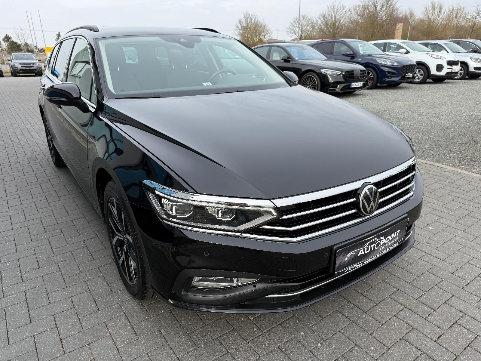 Volkswagen Passat Variant 360º ACC LED NAVI Massage Apple
