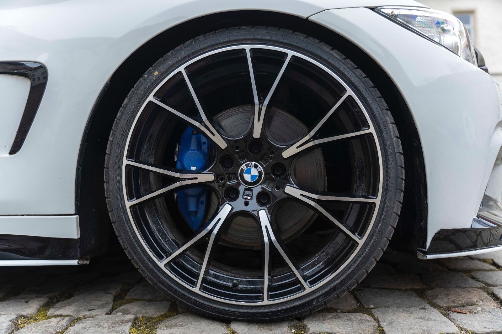 Fahrzeugabbildung BMW 435IX GC M-Performance HUD H&K KAM NAV ALCANTARA