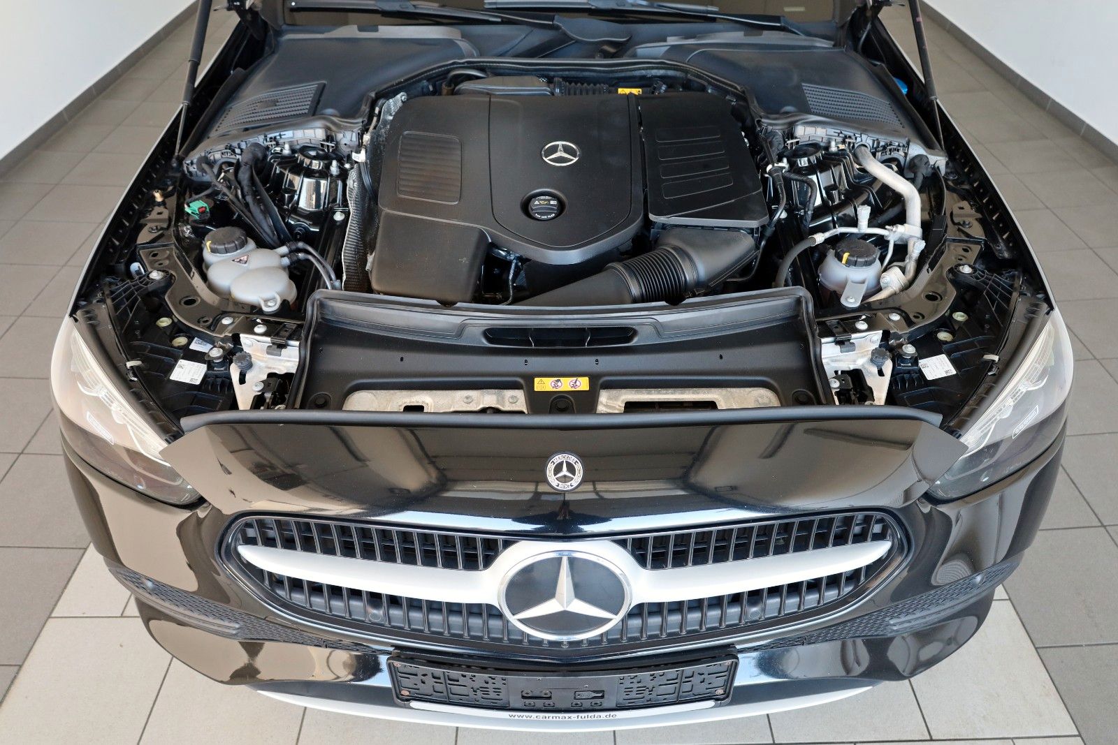 Fahrzeugabbildung Mercedes-Benz C 300e T Leder,Navi,LED,SH,PDC,Kamera,Park Paket