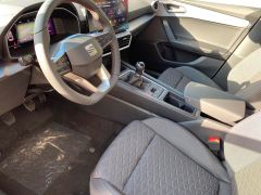 Fahrzeugabbildung Seat Leon FR 5D 1.5 TSI 110kw 5 J. Garantie, ACC, ...