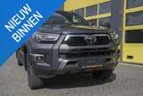 Toyota Hilux 2.8 D-4D Double Cab Invincible - gebrauchte Toyota Hilux aus dem Jahr 2023